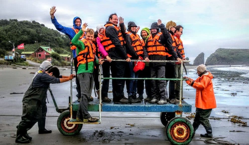 Reisende unserer Chile-Rundreise auf der Insel Chiloé
