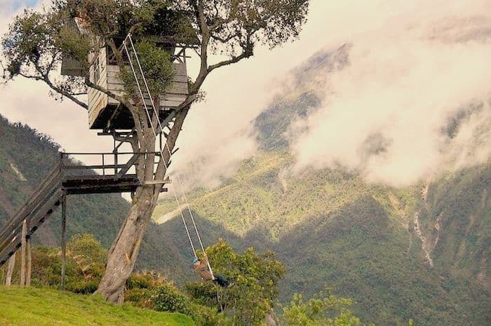 Swing at the End of the World, Baños, Ecuador Crédit photo à : Rinaldo Wurglitsch